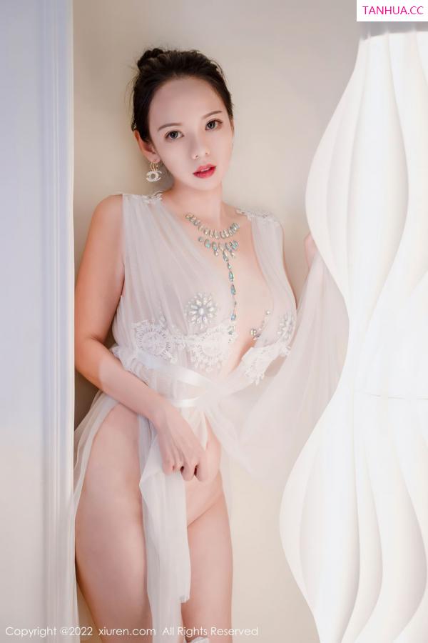 大美媚京  [XiuRen]高清写真图 2022.08.15 No.5434 大美妞儿第19张图片